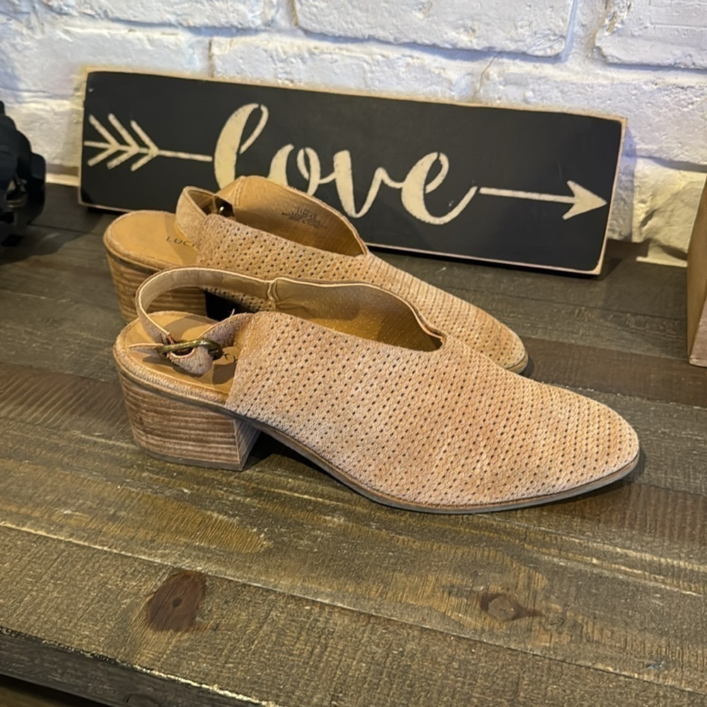 Women’s Lucky Brand suede mules - Picture 2 of 5